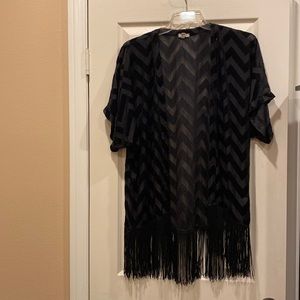 Eyeshadow kimono style, velvet patterned, fringe duster
